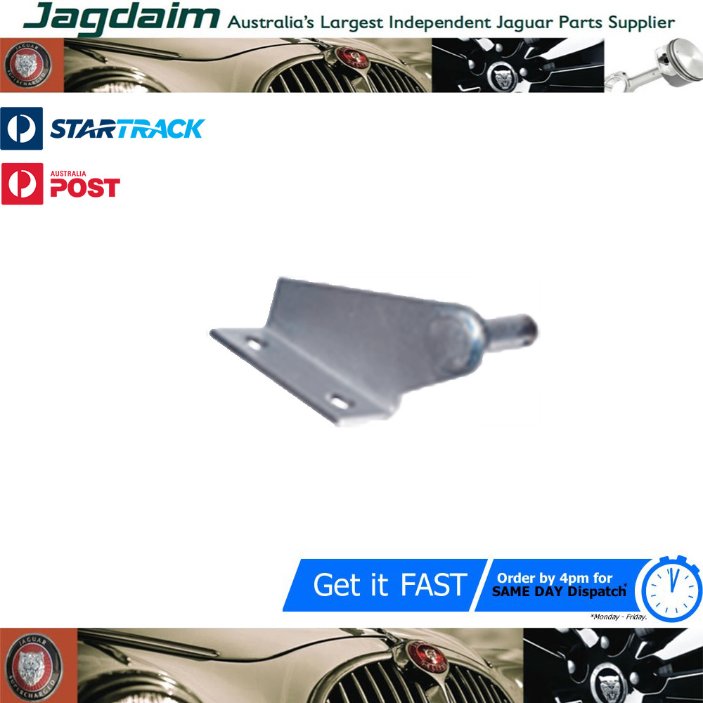57-7648.jpg New Jaguar E-Type S3 V12 Accelerator Pedal Pivot Bracket RHD C32244 - Image 1
