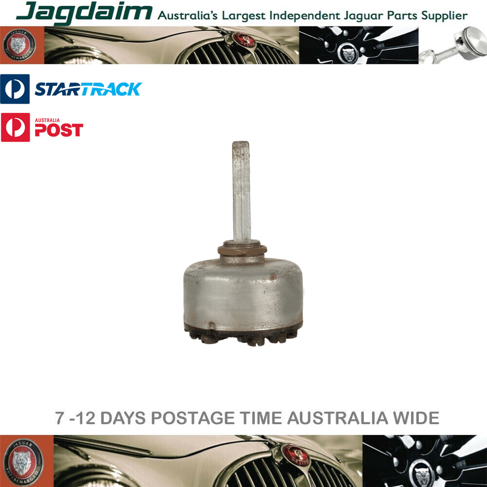 57-7912.jpg New Jaguar Fuel Tank Changeover Switch 31429 - Image 1